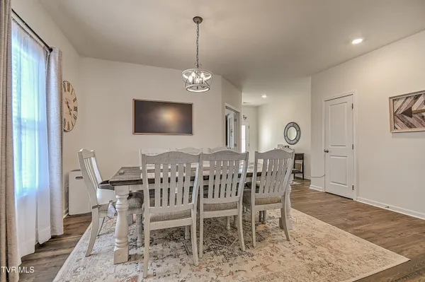 $499,000 | 6901 Wildlife Circle, Piney Flats, TN 37686