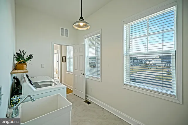 $1,750,000 | 36903 Crossrail Way, Lewes, DE 19958