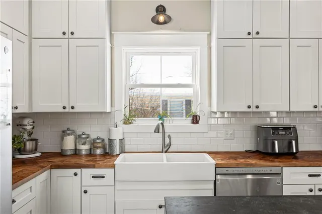 $344,900 | 104 West Main Street, Savannah, MO 64485