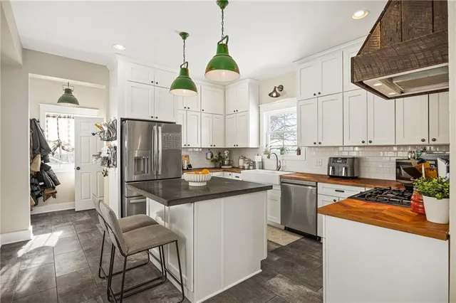 $344,900 | 104 West Main Street, Savannah, MO 64485