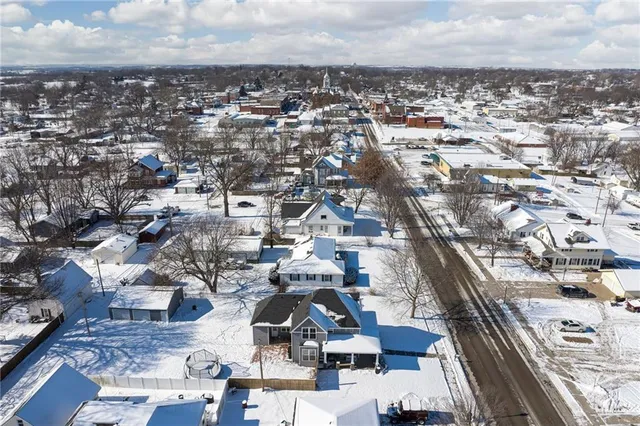 $344,900 | 104 West Main Street, Savannah, MO 64485