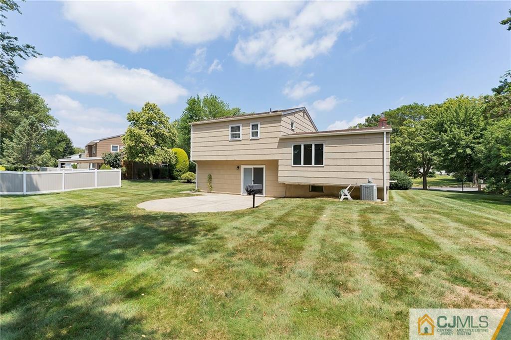 26 Rath Lane East Brunswick, NJ 08816 - Photo 20 of 25 Gallery Image 20