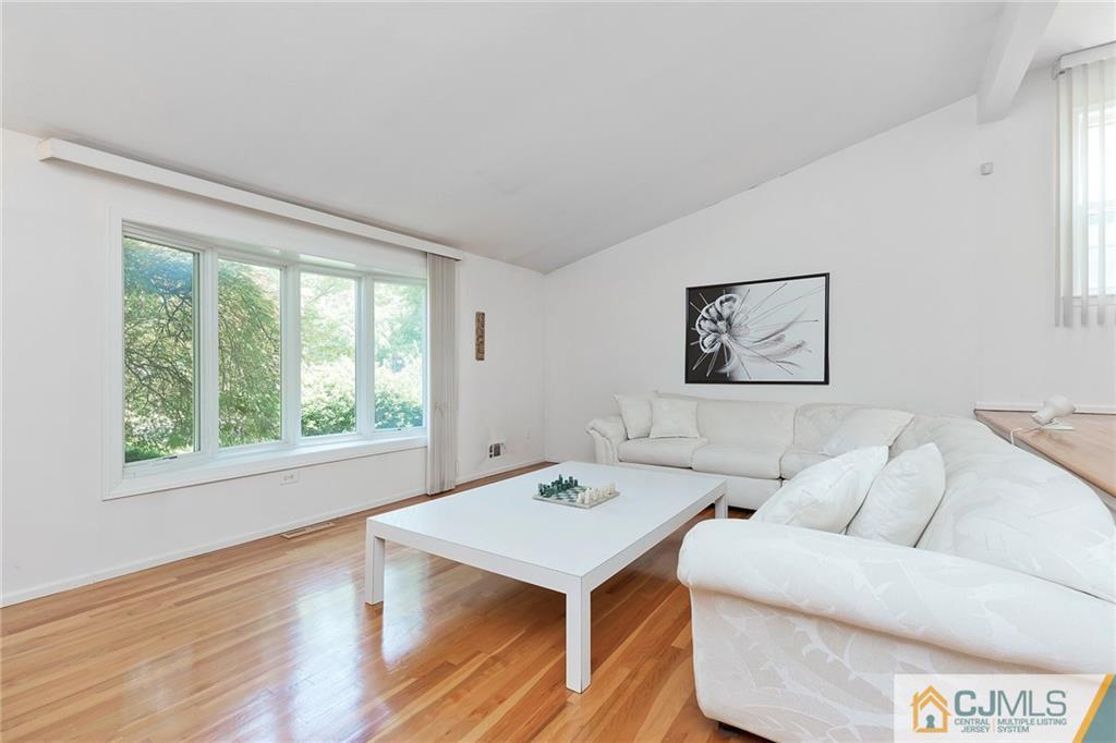26 Rath Lane East Brunswick, NJ 08816 - Photo 3 of 25 Gallery Image 3