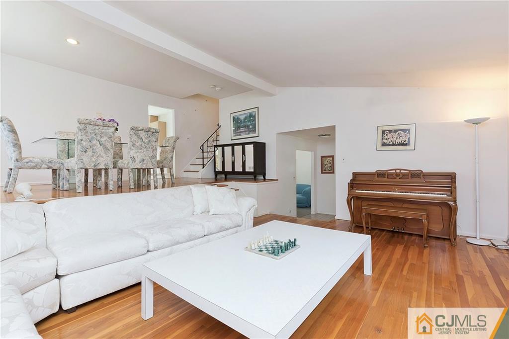 26 Rath Lane East Brunswick, NJ 08816 - Photo 5 of 25 Gallery Image 5