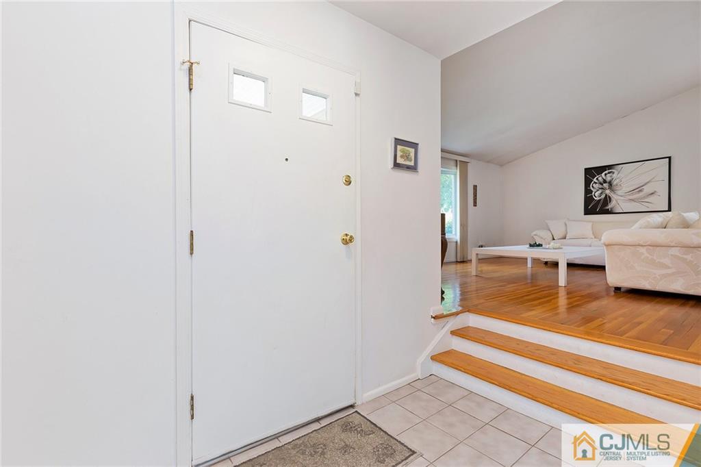 26 Rath Lane East Brunswick, NJ 08816 - Photo 7 of 25 Gallery Image 7