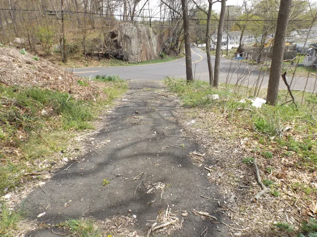 $99,900 | 213 Exeter Street, Bridgeport, CT 06606