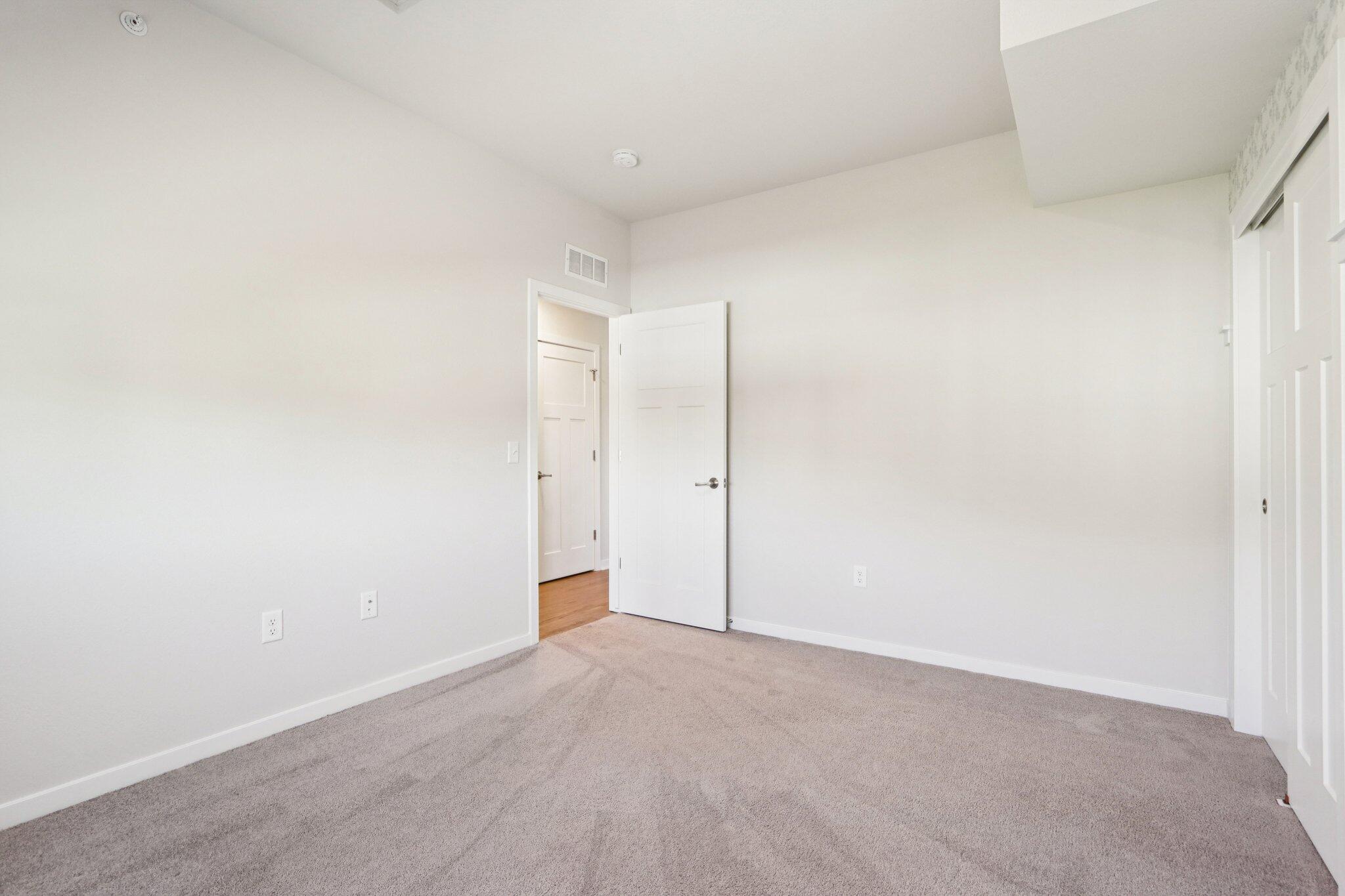 1625 Grey Fox Trail, Unit F Mukwonago, WI 53149 - Photo 26 of 43 29-web-or-mls-Grey Fox Trail-S0910-029