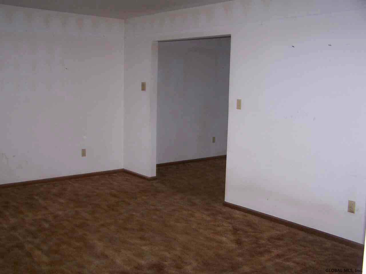 6 Willow Road Queensbury, NY 12804 - Photo 4 of 10 Photo 8