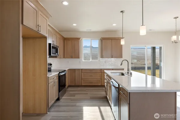 $405,621 | 8383 Desert Greens Loop Southeast, Othello, WA 99344