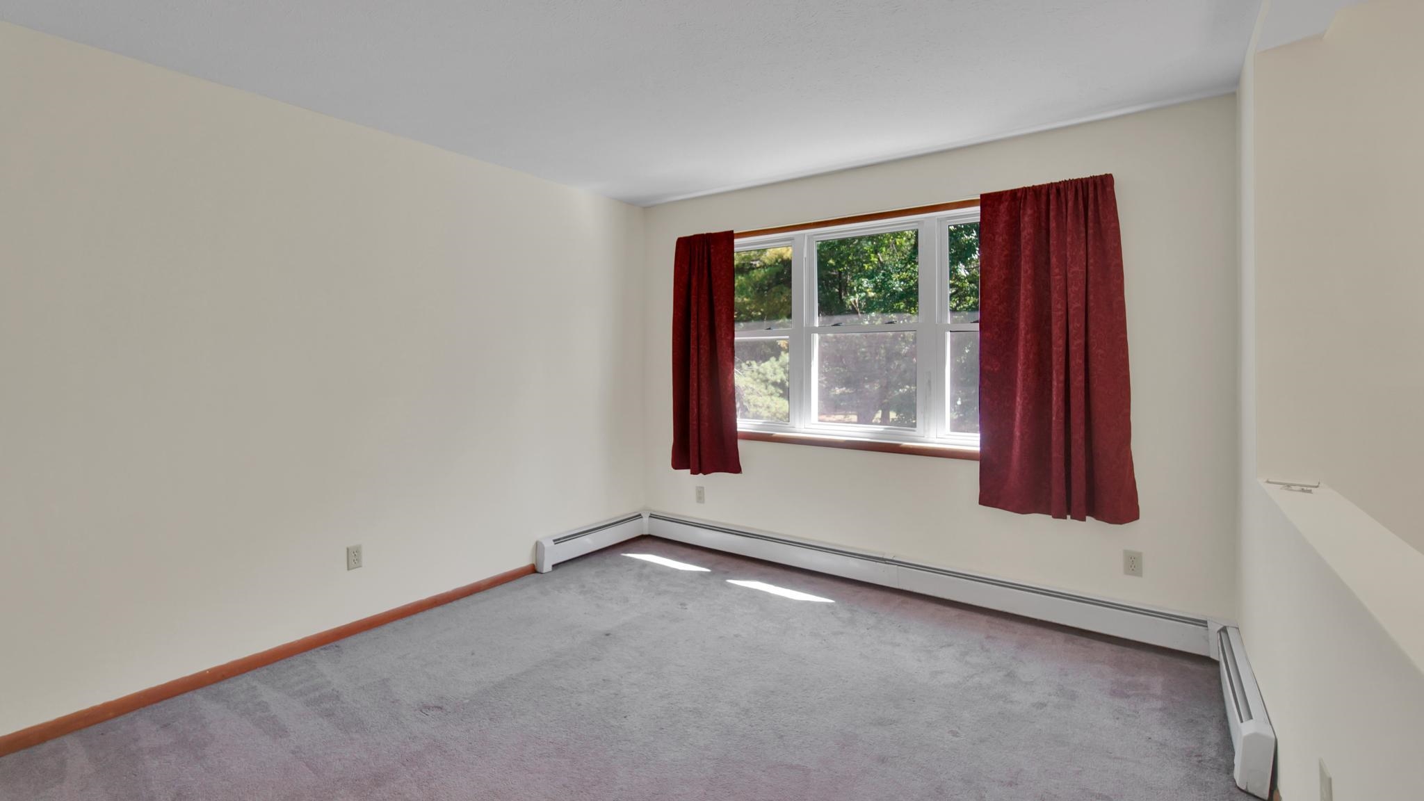 207 McMullen Road Milton, VT 05468 - Photo 5 of 29 Gallery Image 5