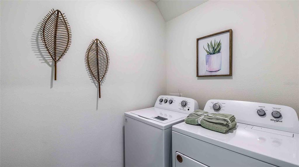 18419 Canopy Place Lakewood Ranch, FL 34211 - Photo 14 of 23 a view of washer and dryer