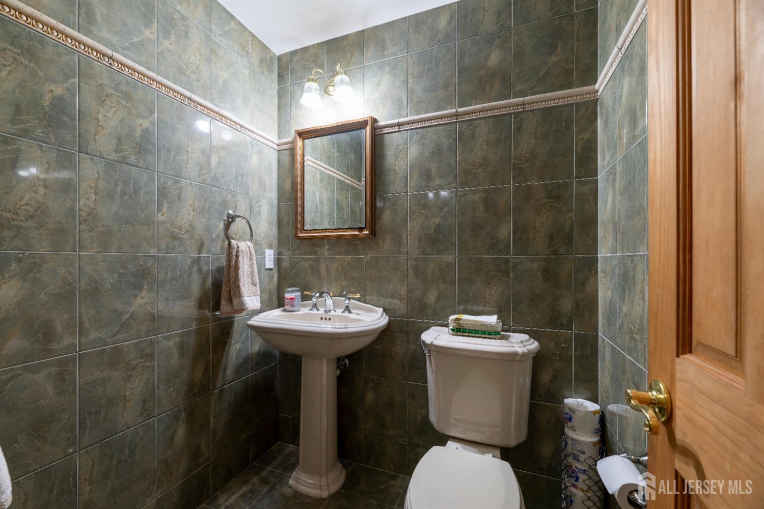 28 Sugar Bush Road Howell, NJ 07731 - Photo 32 of 61