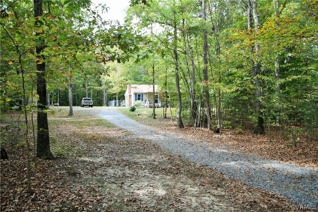 1551 Buckner Road Bumpass, VA 23024 - Photo 2 of 20
