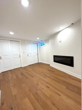 $5,800 | 830 Deerfield Road, Highland Park, IL 60035