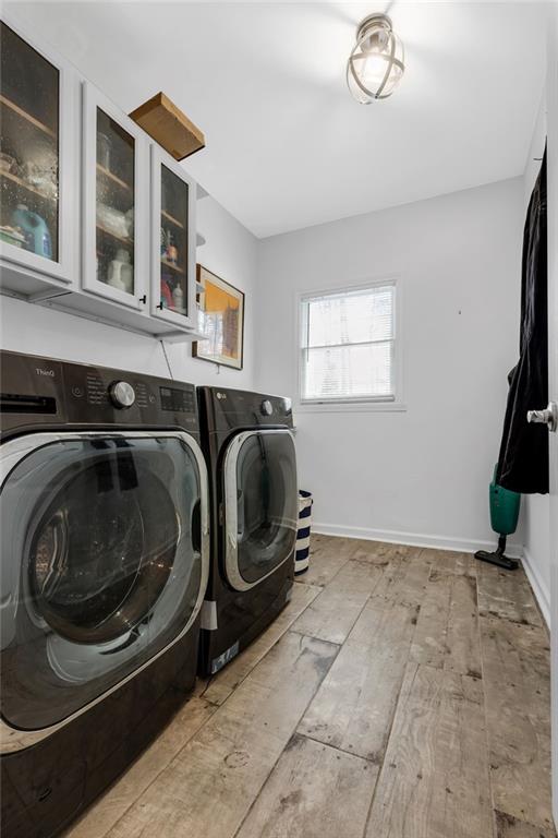 12 Providence Way Milton, GA 30004 - Photo 18 of 56 a utility room with dryer and washer