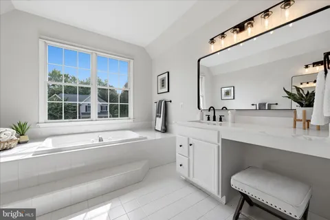 $1,130,000 | 22806 Oatlands Grove Place, Ashburn, VA 20148