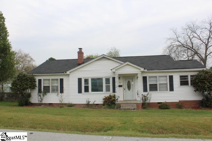 102 Phillips Street Clinton, SC 29325 - Photo 1 of 36 Gallery Image 1