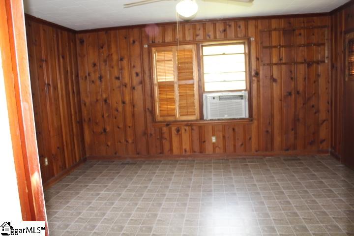 102 Phillips Street Clinton, SC 29325 - Photo 6 of 36 Gallery Image 6