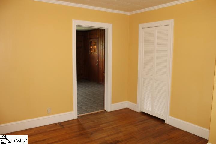 102 Phillips Street Clinton, SC 29325 - Photo 8 of 36 Gallery Image 8