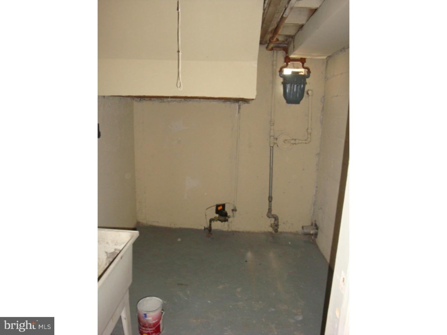 3701 Bellaire Road Philadelphia, PA 19154 - Photo 17 of 19 Laundry Room
