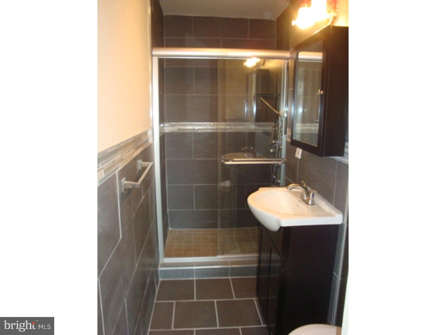3701 Bellaire Road Philadelphia, PA 19154 - Photo 10 of 19 Master Bathroom