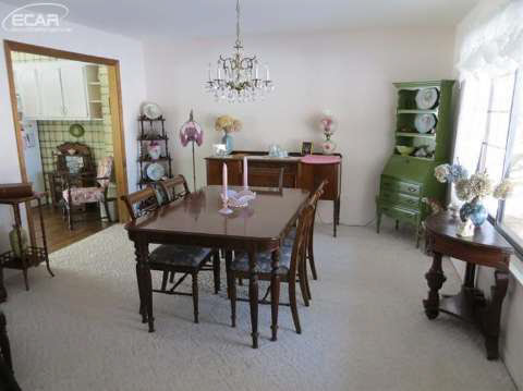 7296 East Baldwin Road Grand Blanc, MI 48439 - Photo 9 of 23 20429131-8.JPG
