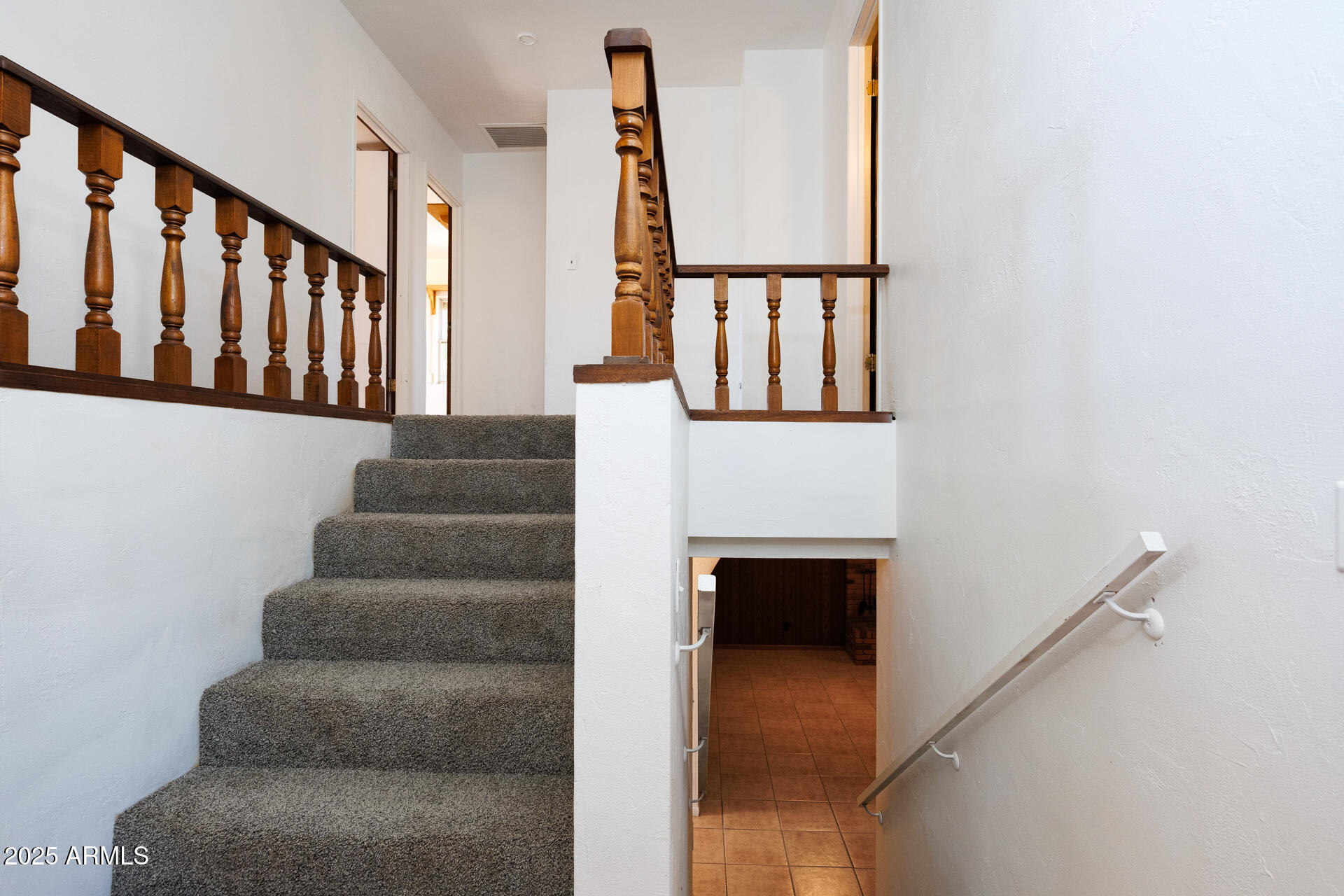 15094 West Earley Road Casa Grande, AZ 85122 - Photo 17 of 68 Staircase