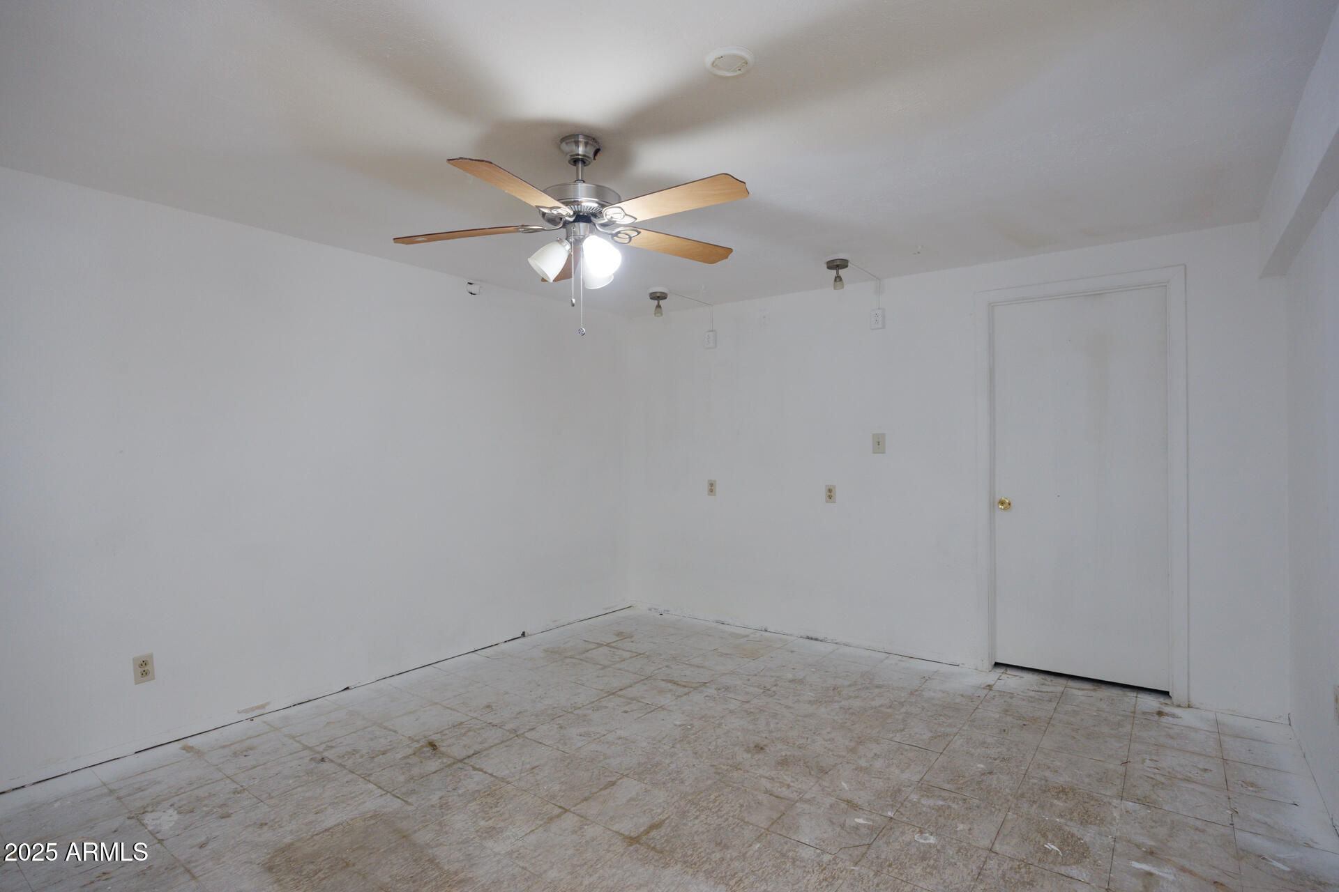 15094 West Earley Road Casa Grande, AZ 85122 - Photo 46 of 68 Sub-Basement Secondary Room View