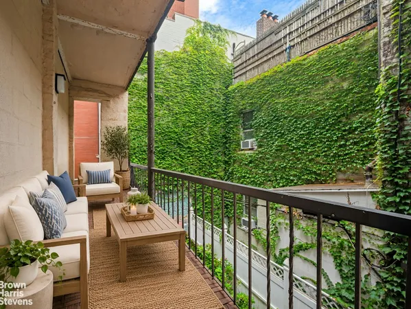 $1,350,000 | 459 Hudson Street, Unit 2B | West Village