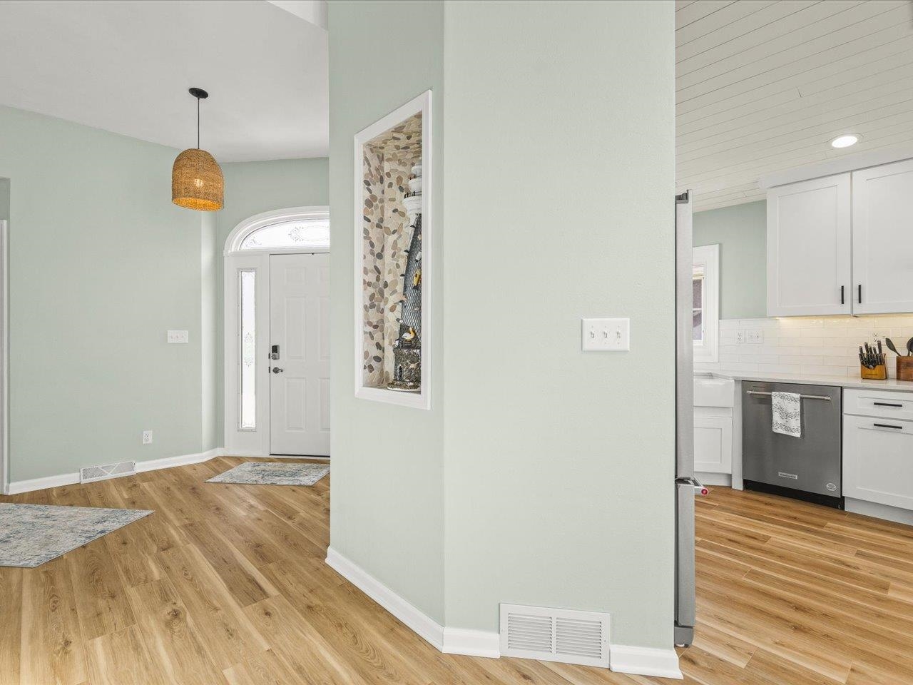 847 Breckenboro Road Lake Summerset, IL 61019 - Photo 4 of 78