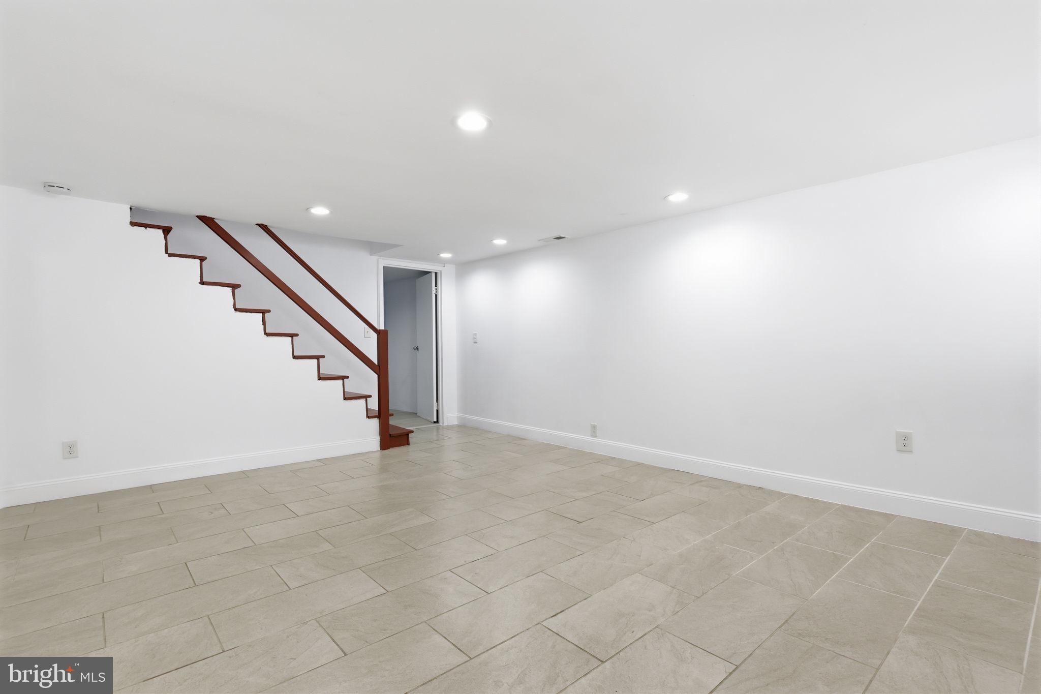 3811 Salina Road Philadelphia, PA 19154 - Photo 29 of 48 Spacious, versatile basement retreat.