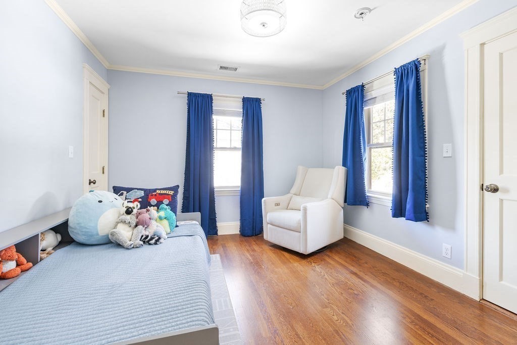 70 Clyde Street, Unit 2 Newton, MA 02460 - Photo 14 of 28