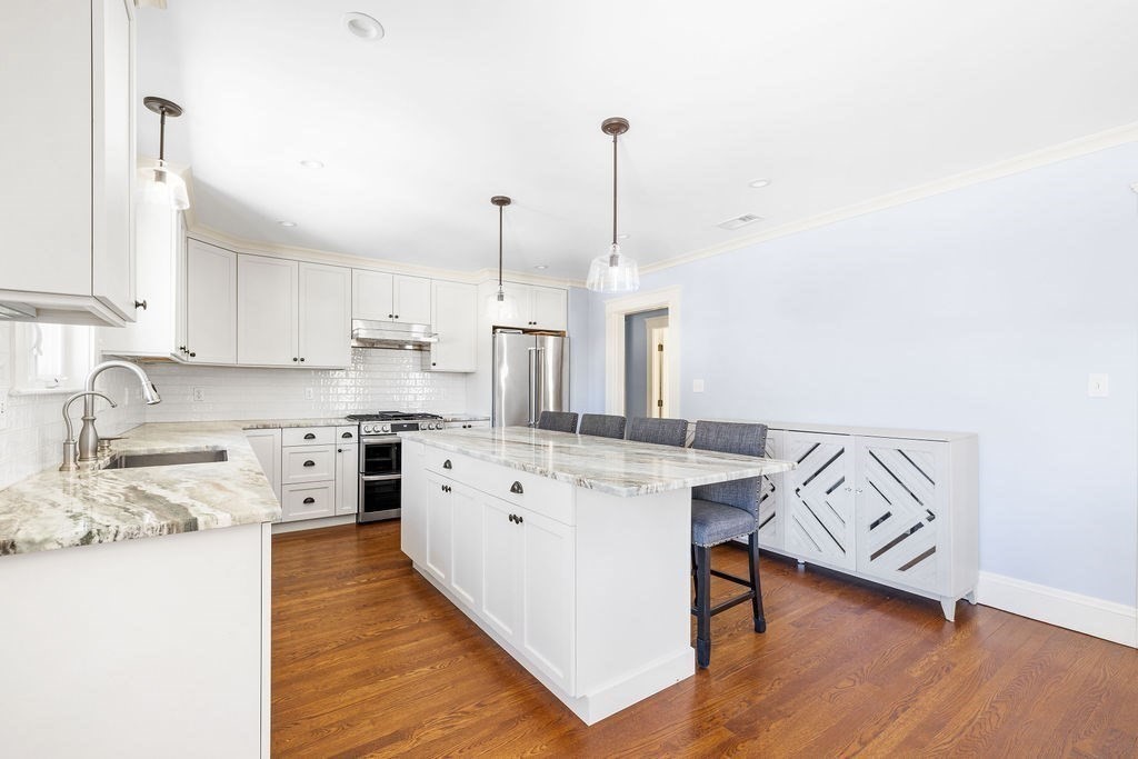 70 Clyde Street, Unit 2 Newton, MA 02460 - Photo 3 of 28