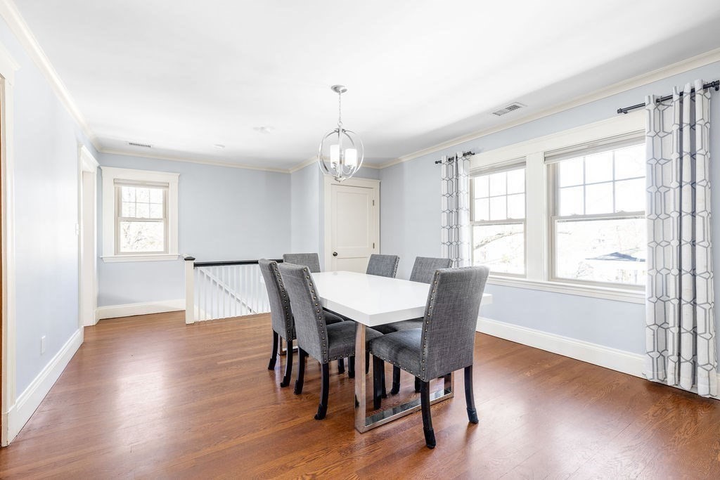 70 Clyde Street, Unit 2 Newton, MA 02460 - Photo 5 of 28