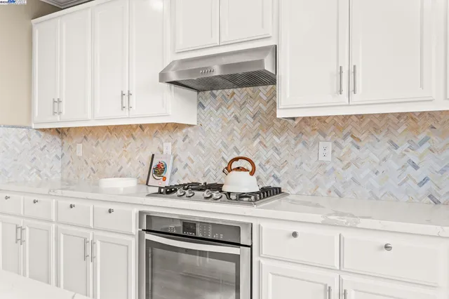 $1,199,000 | 1525 Middle Lane, Hayward, CA 94545