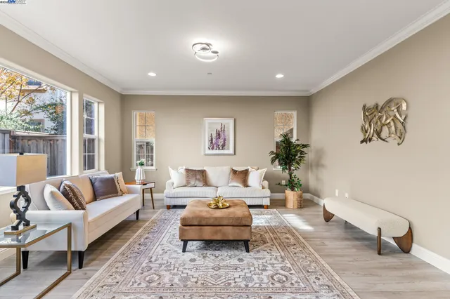 $1,199,000 | 1525 Middle Lane, Hayward, CA 94545