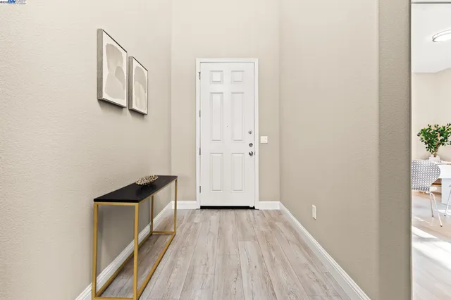 $1,199,000 | 1525 Middle Lane, Hayward, CA 94545