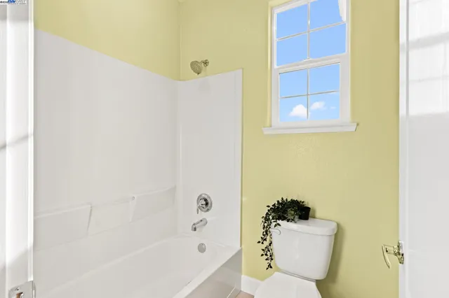 $1,199,000 | 1525 Middle Lane, Hayward, CA 94545