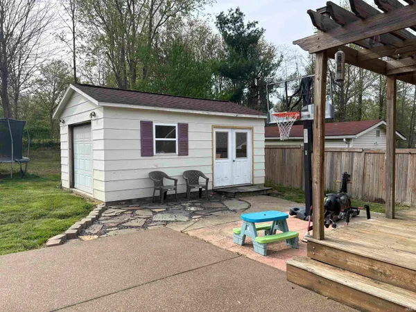 $239,000 | 5855 Westchester Drive, Newburgh, IN 47630