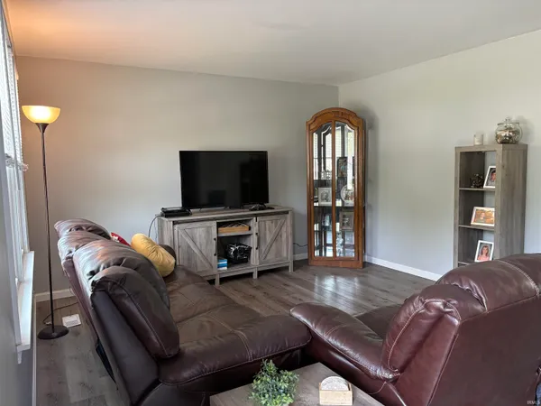 $239,000 | 5855 Westchester Drive, Newburgh, IN 47630