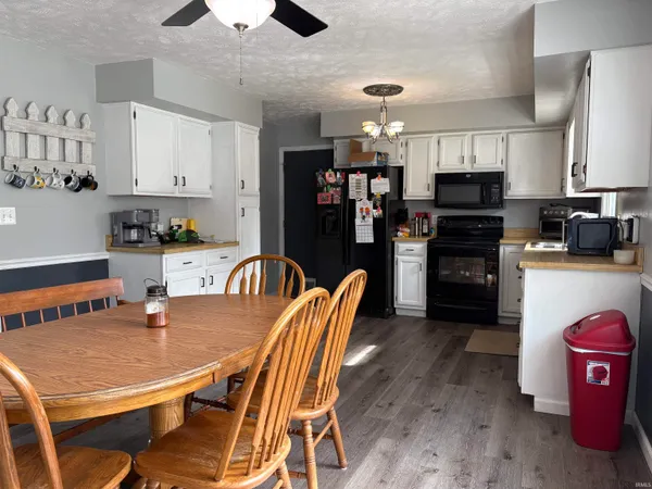 $239,000 | 5855 Westchester Drive, Newburgh, IN 47630