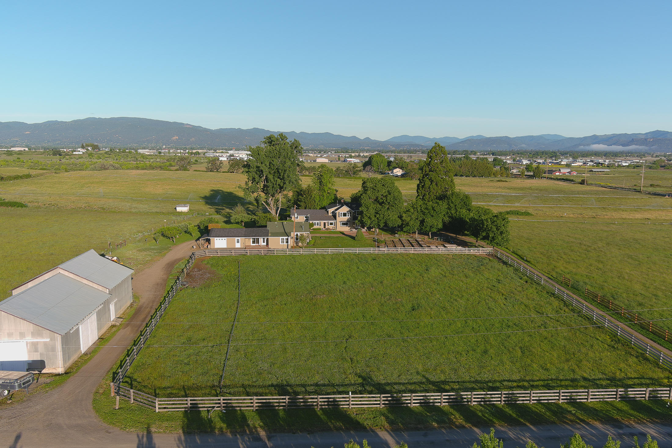 2176 East Vilas Road Central Point, OR 97502 - Photo 1 of 40 001