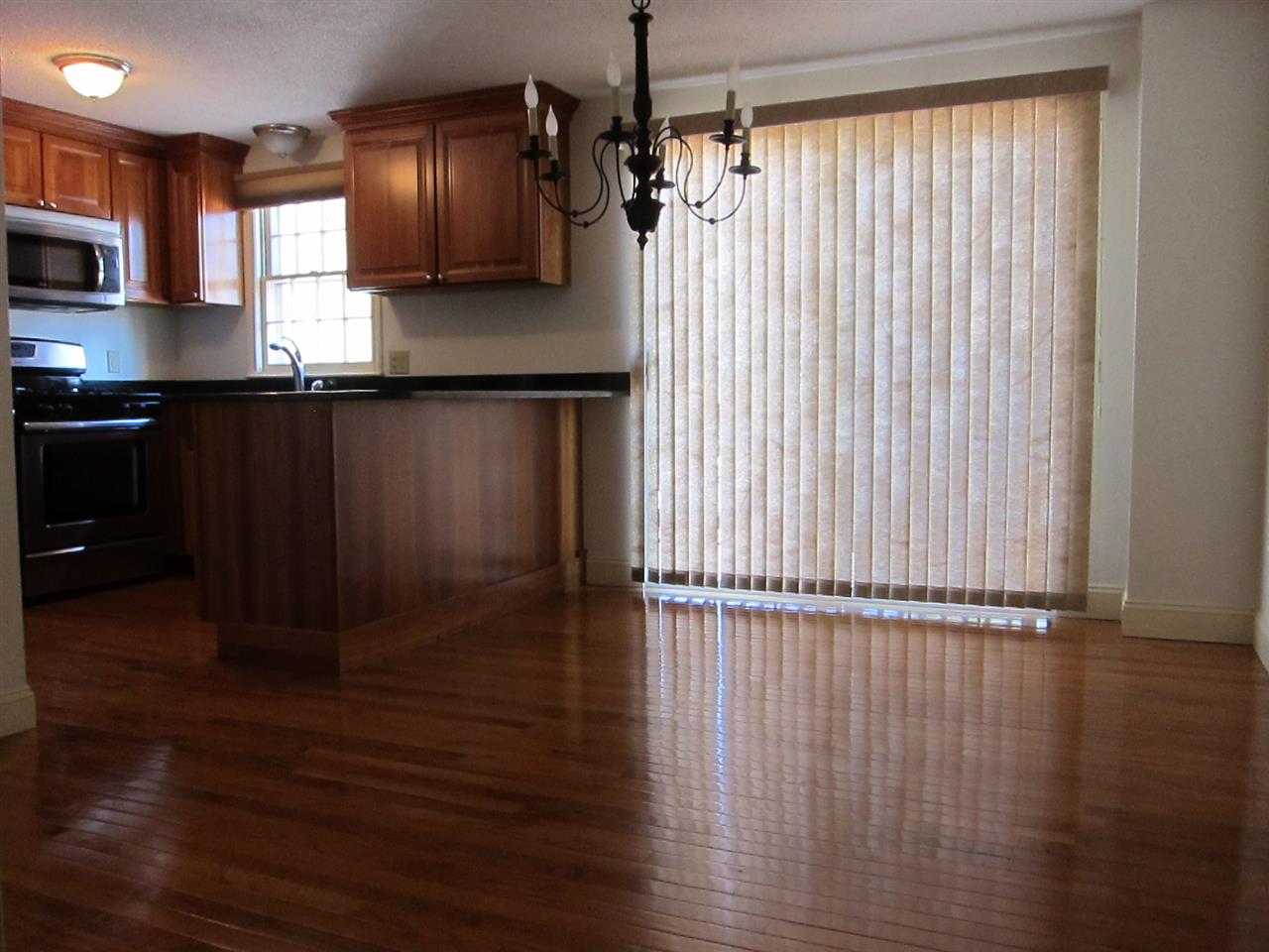 67 Cannongate III Road Nashua, NH 03063 - Photo 2 of 24 Gallery Image 2