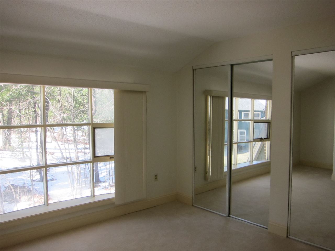 67 Cannongate III Road Nashua, NH 03063 - Photo 12 of 24 Gallery Image 12