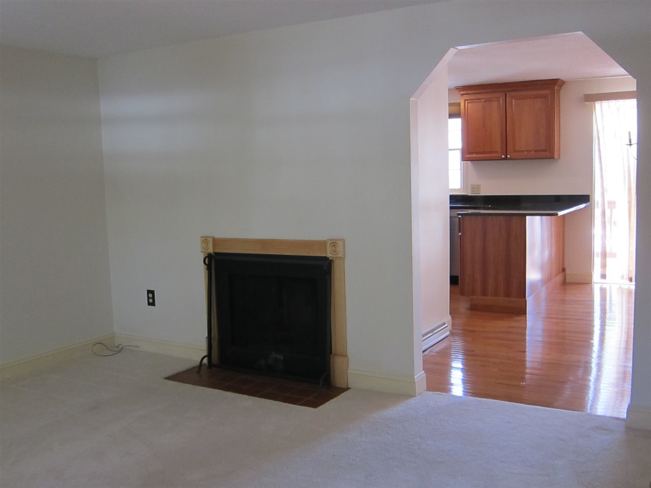 67 Cannongate III Road Nashua, NH 03063 - Photo 9 of 24 Gallery Image 9