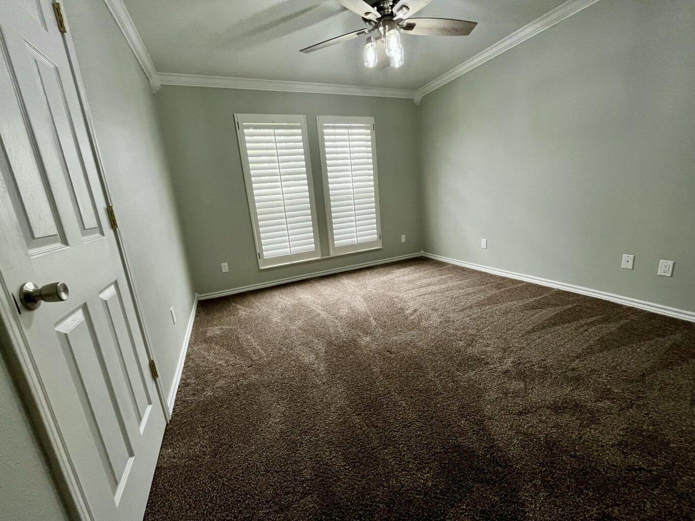 1415 Ebeling Drive Plainview, TX 79072 - Photo 26 of 46 en view interior of the house