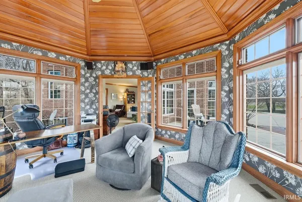 $949,000 | 14327 East Co Road 150 South, Parker City, IN 47368