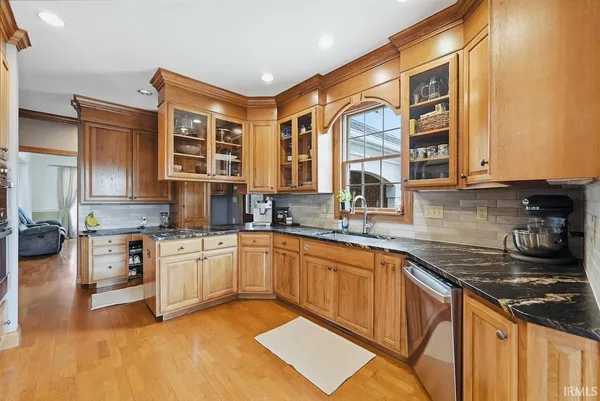 $949,000 | 14327 East Co Road 150 South, Parker City, IN 47368