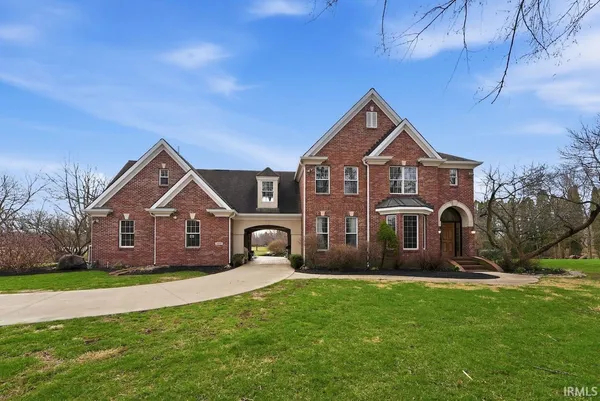 $949,000 | 14327 East Co Road 150 South, Parker City, IN 47368