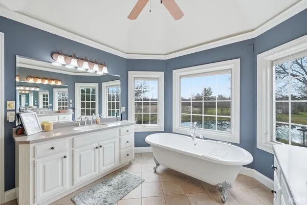 $949,000 | 14327 East Co Road 150 South, Parker City, IN 47368